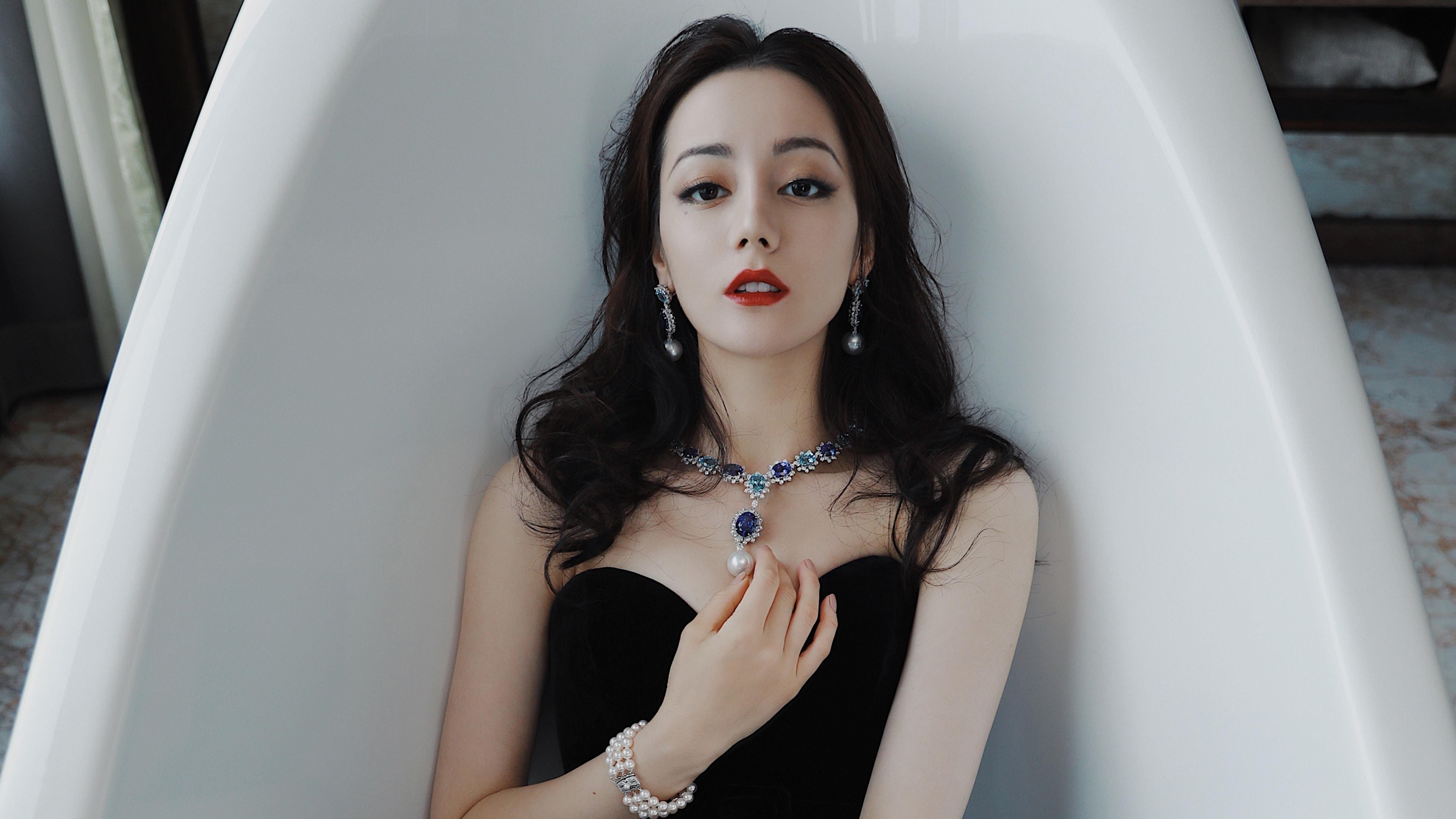 开云官方网页登录-_勇士三分线外火力全开，场场爆发_，勇士三分战术