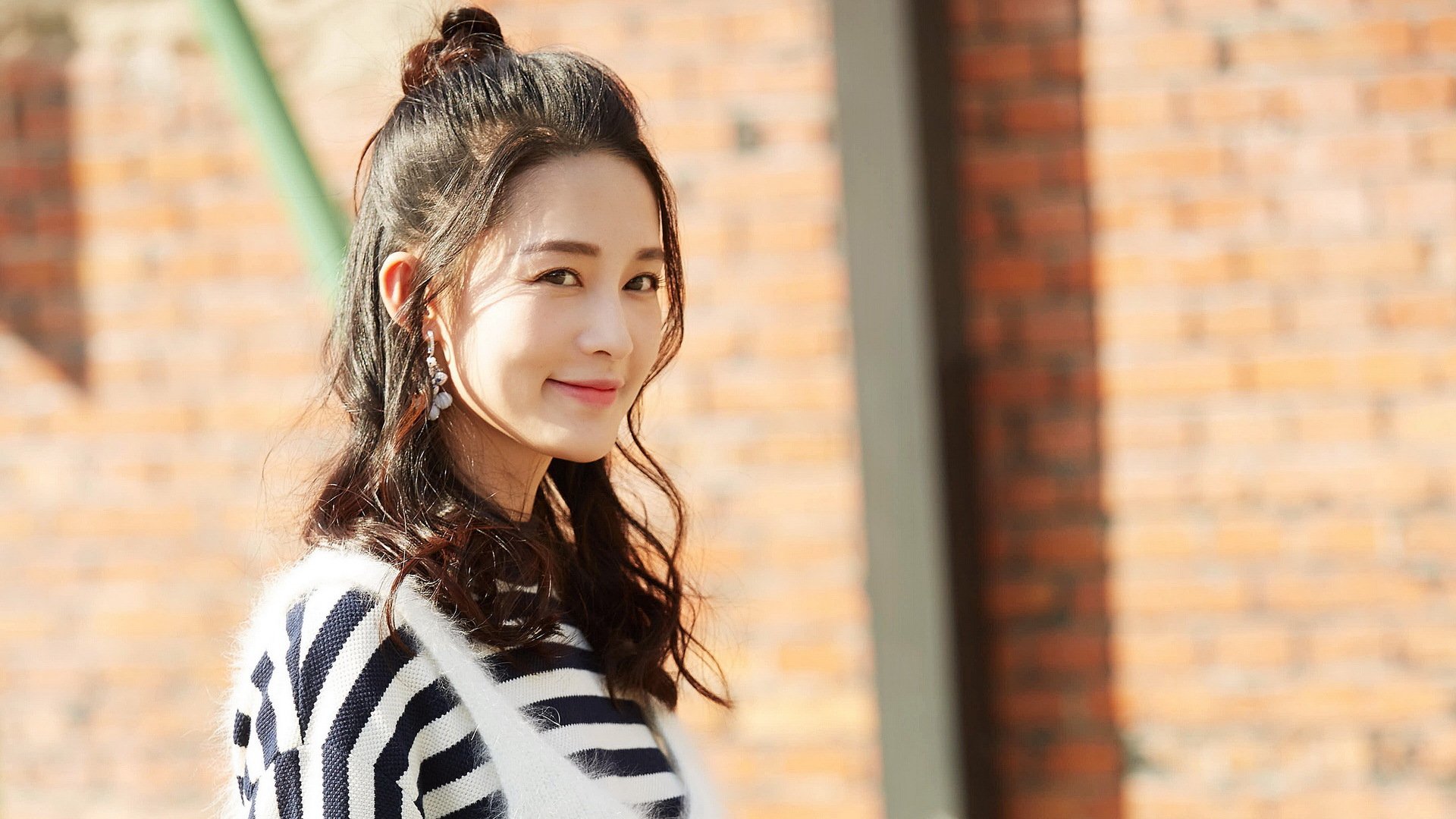 kaiyun.com-女子篮球联赛新秀表现亮眼，女子篮球wnba